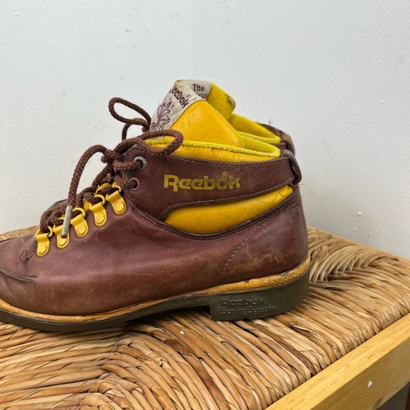 Vintage Brown Leather Reebok Hiking Boots Sz 7 1/2 - Picture 7 of 16